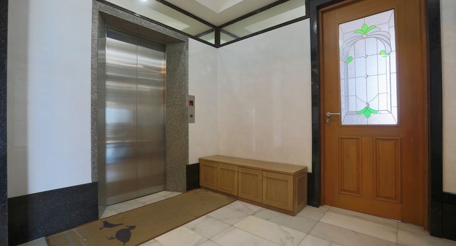 À vendre 5 chambres condo à Pratumnak, Pattaya
