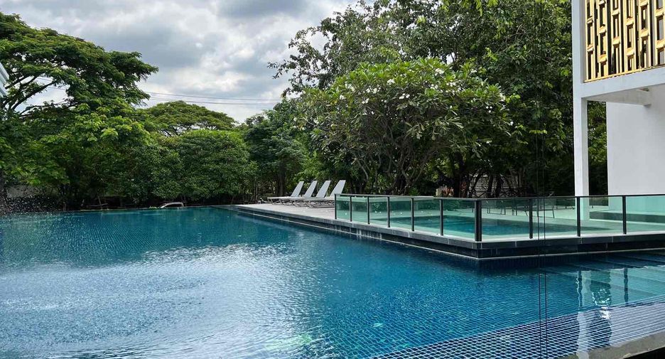 For rent 4 bedrooms house in Prawet, Bangkok