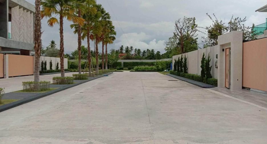 À vendre 3 chambres villa à Huay Yai, Pattaya