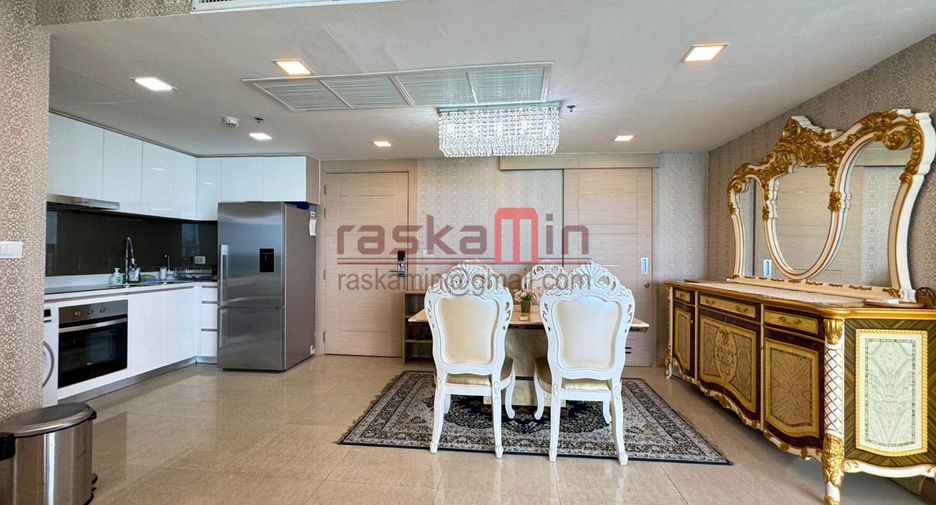 For rent and for sale 2 bedrooms condo in North Pattaya, Pattaya