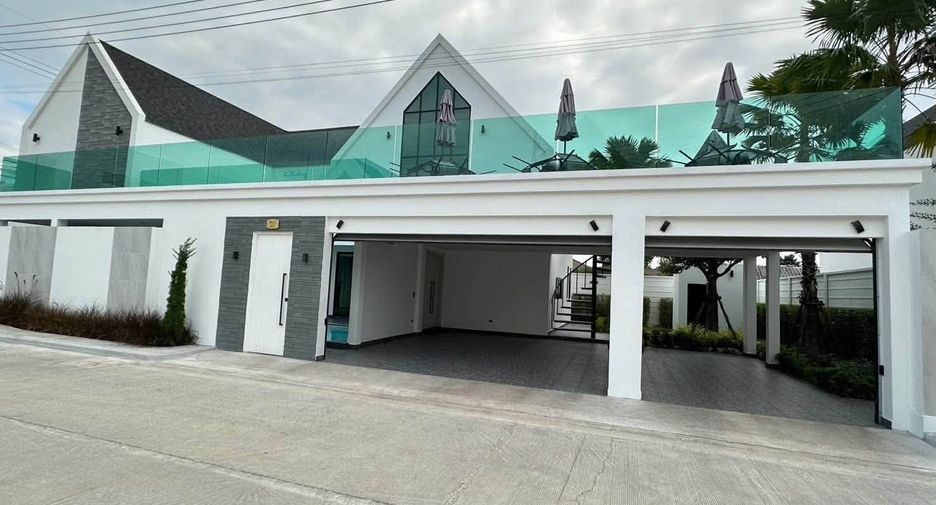 For sale 3 ベッドルーム villa in Huay Yai, Pattaya
