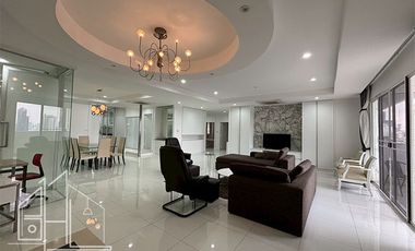 For rent 3 bedrooms condo in Watthana, Bangkok
