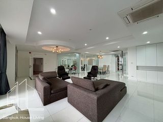 For rent 3 bedrooms condo in Watthana, Bangkok