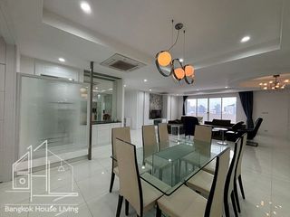 For rent 3 bedrooms condo in Watthana, Bangkok