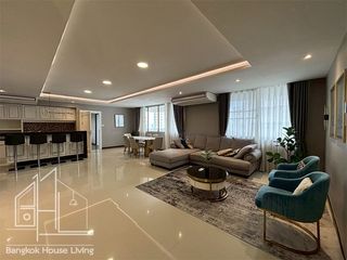 For rent 4 bedrooms condo in Watthana, Bangkok