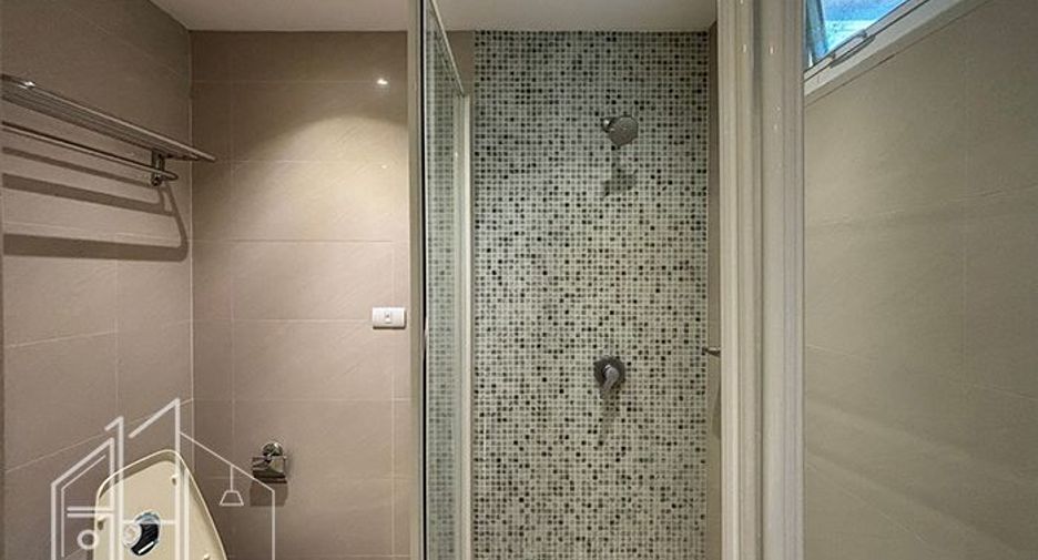 Wohnung zur Miete mit 3 Zimmer in Watthana, Bangkok
