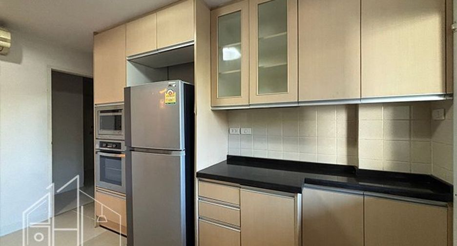 Wohnung zur Miete mit 3 Zimmer in Watthana, Bangkok