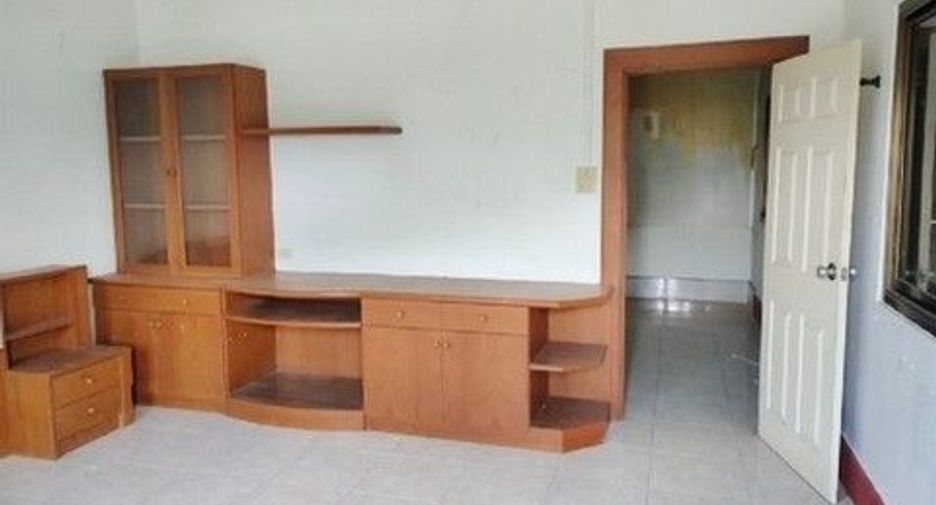 À vendre 2 chambres local commercial à Khuan Kalong, Satun
