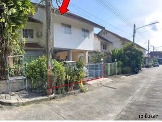 Продажа 2 спальни таунхаус в Mueang Trang, Транг