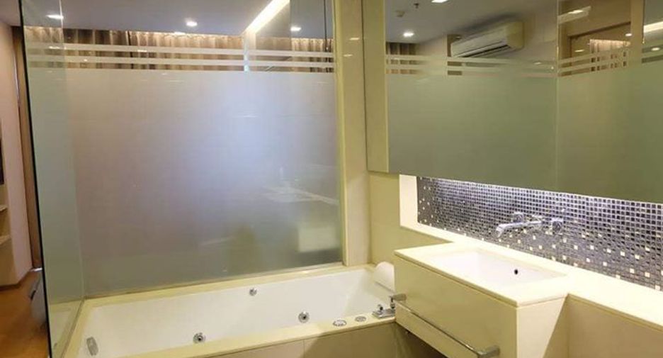 For rent 1 bed condo in Watthana, Bangkok