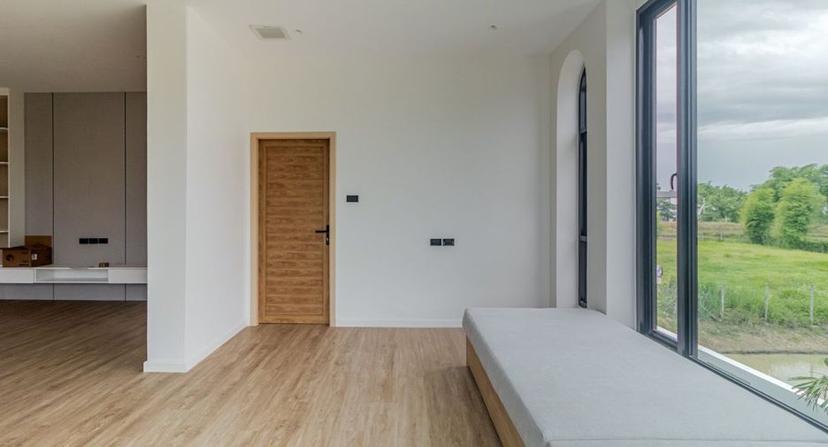 À vendre 4 chambres villa à Hang Dong, Chiang Mai
