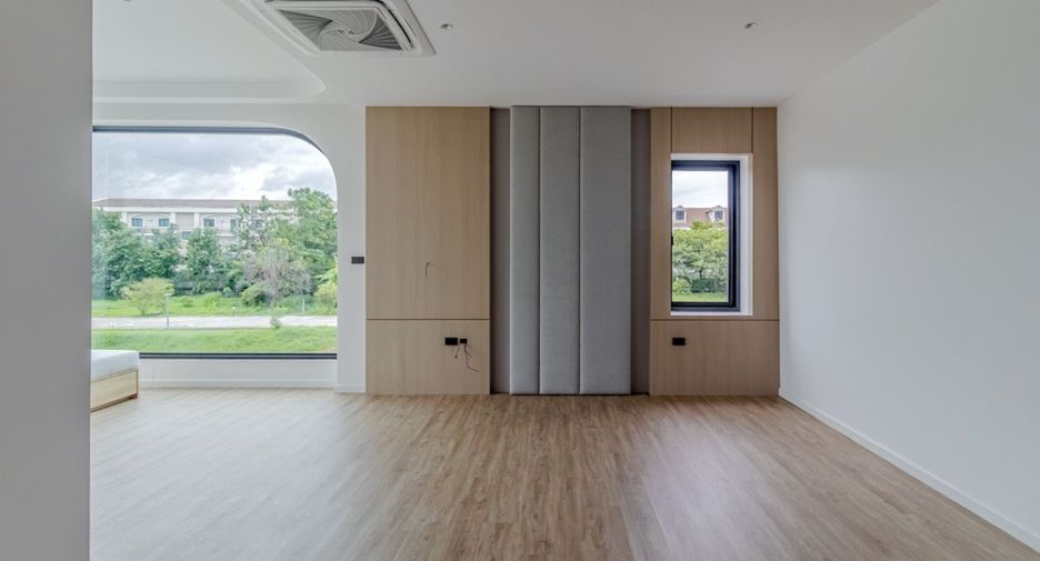 À vendre 4 chambres villa à Hang Dong, Chiang Mai