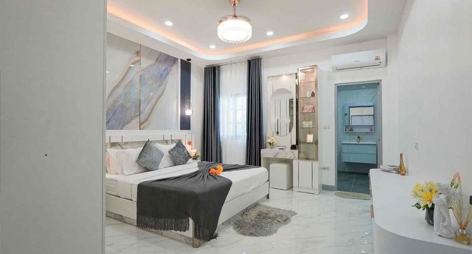 For sale 4 ベッドルーム villa in East Pattaya, Pattaya