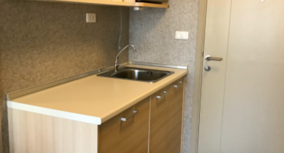 Condo en alquiler de 1 habitaciones en Bang Na, Bangkok