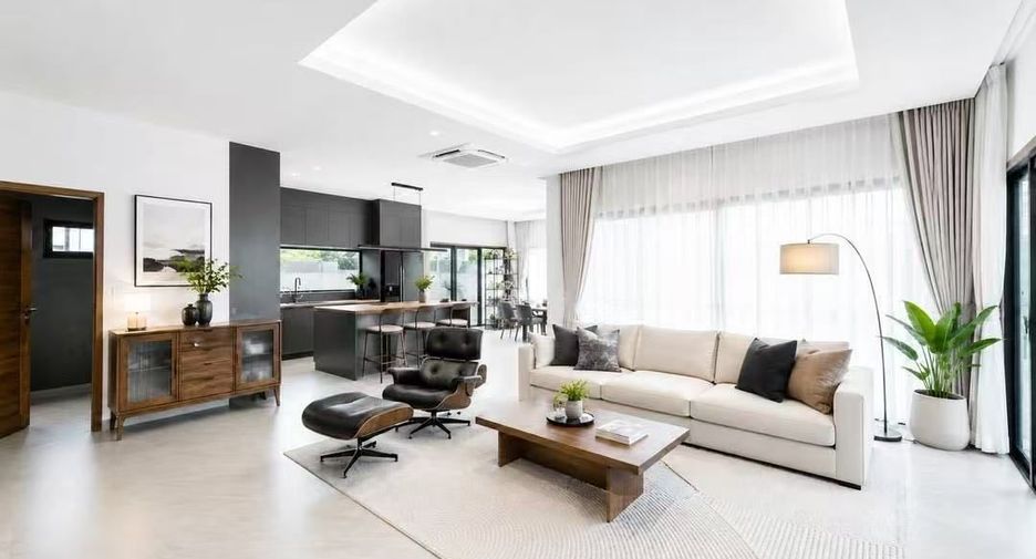 For sale 3 bedrooms house in Huay Yai, Pattaya