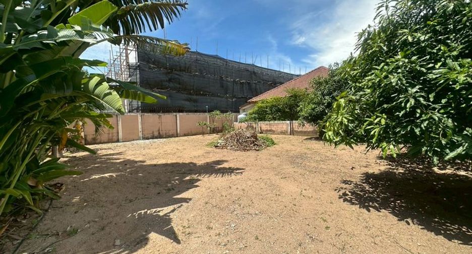 Haus zur Miete mit 3 Zimmer in Si Racha, Chonburi