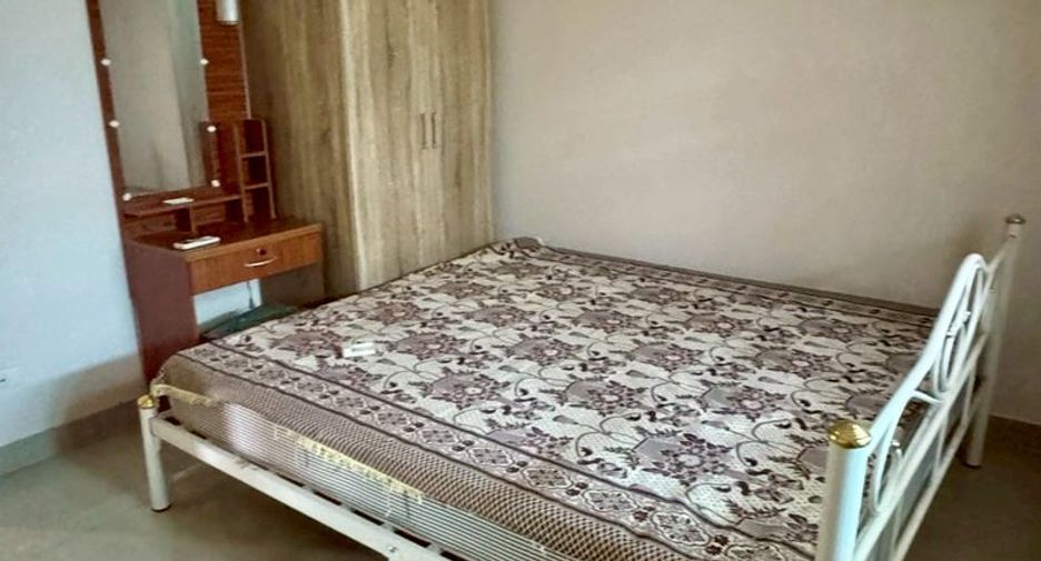 Haus zur Miete mit 3 Zimmer in Si Racha, Chonburi