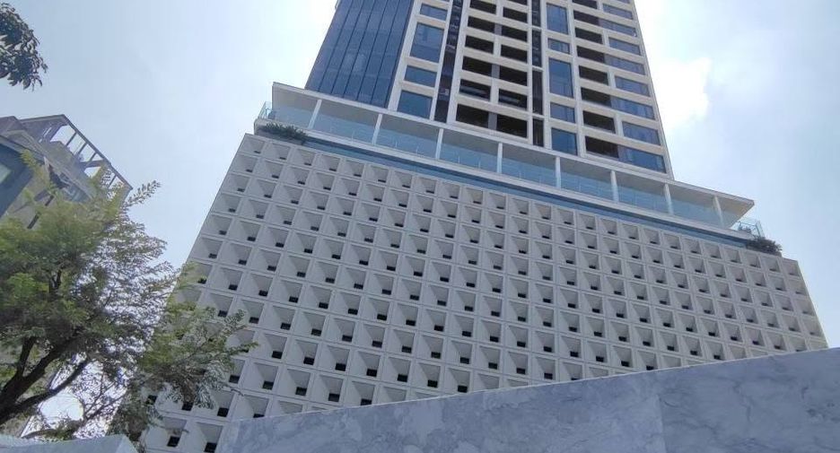 For rent 1 bed condo in Khlong Toei, Bangkok