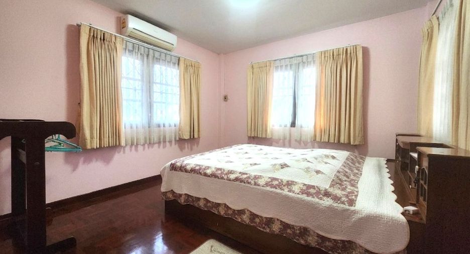 For sale 3 ベッドルーム house in Khlong Sam Wa, Bangkok