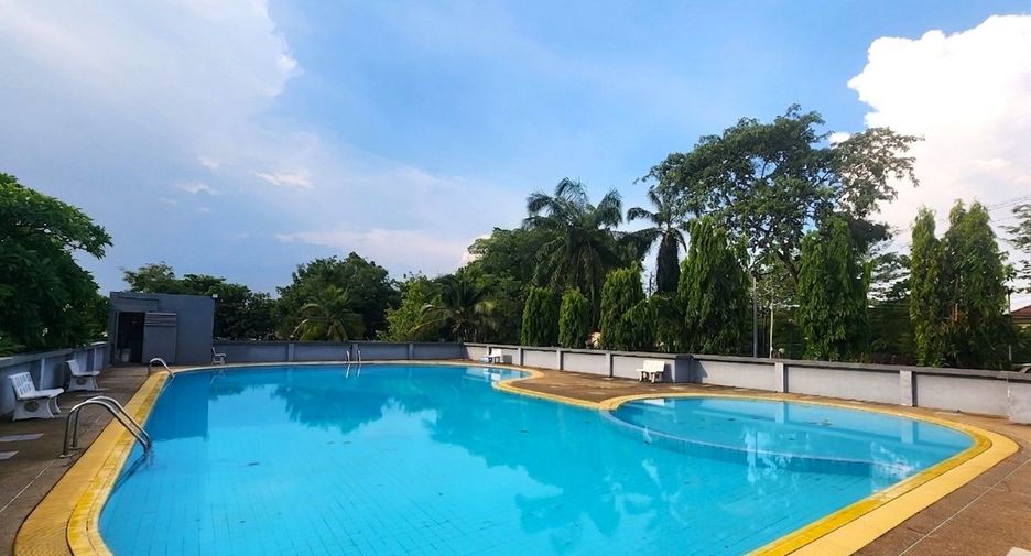 For sale 3 ベッドルーム house in Khlong Sam Wa, Bangkok