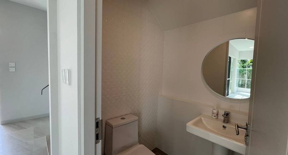 Casa en alquiler de 3 habitaciones en Mueang Chiang Mai, Chiang Mai
