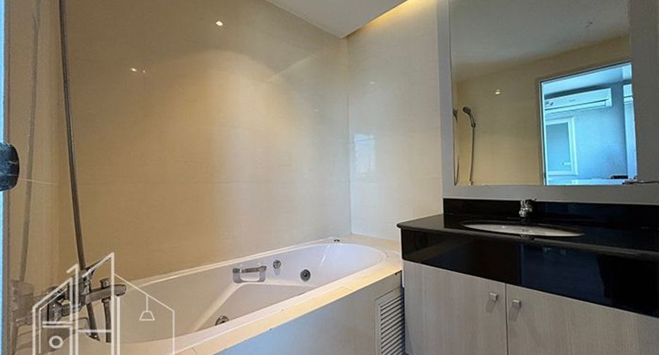 Wohnung zur Miete mit 2 Zimmer in Watthana, Bangkok