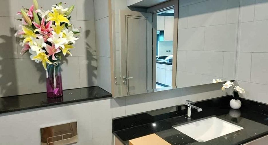 For rent and for sale 4 bedrooms villa in East Pattaya, Pattaya