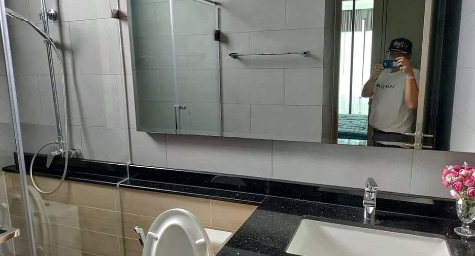For rent and for sale 4 bedrooms villa in East Pattaya, Pattaya