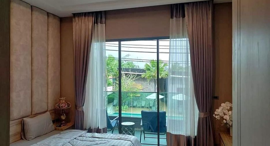 For rent and for sale 4 bedrooms villa in East Pattaya, Pattaya