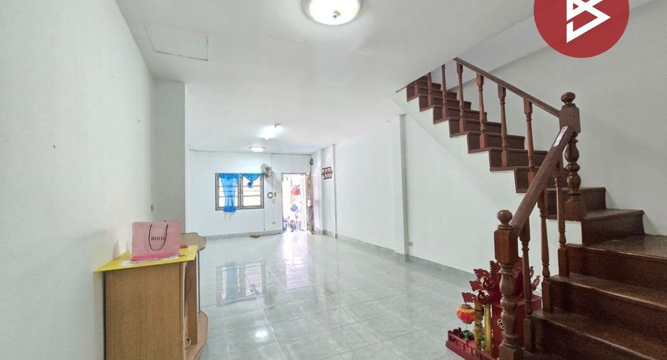 For rent そして for sale 3 ベッドルーム townhouse in Prawet, Bangkok