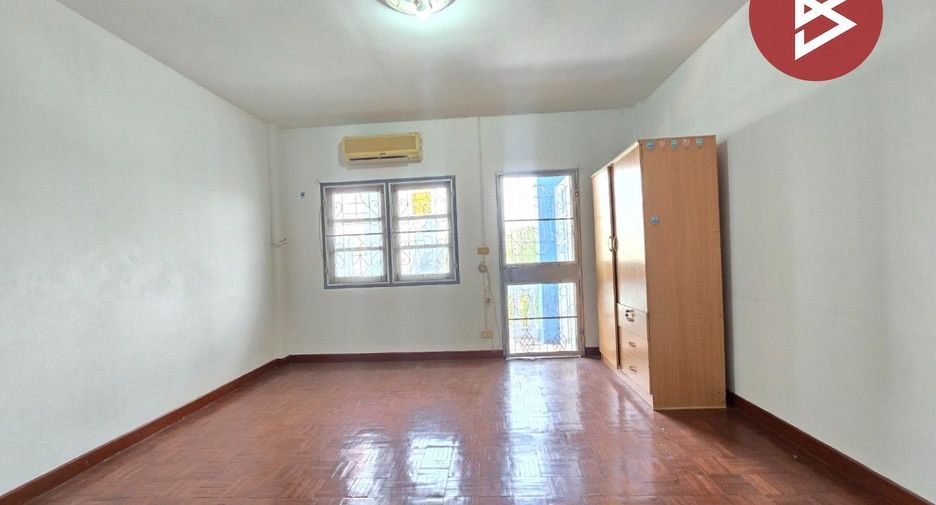 For rent そして for sale 3 ベッドルーム townhouse in Prawet, Bangkok
