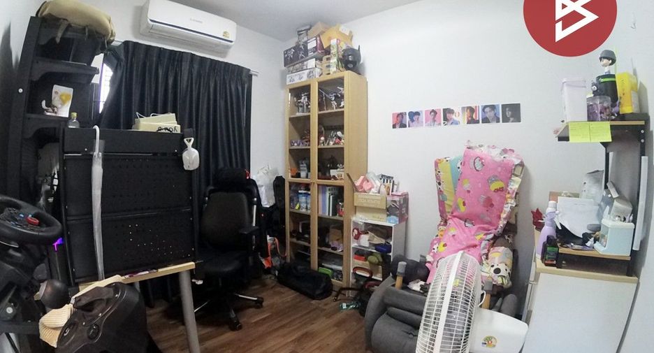Reihenhaus zum Kauf mit 4 Zimmer in Bang Khae, Bangkok