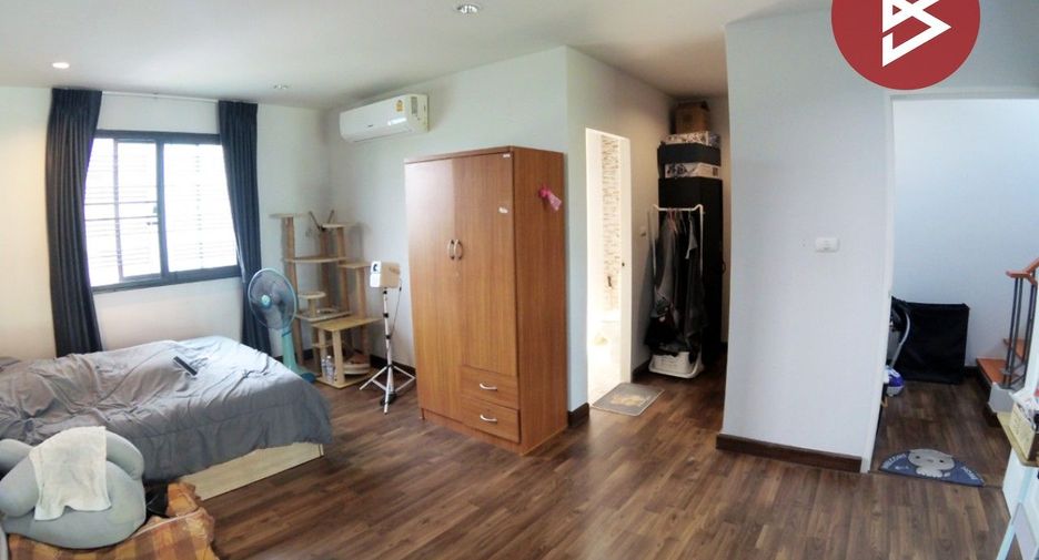 Reihenhaus zum Kauf mit 4 Zimmer in Bang Khae, Bangkok