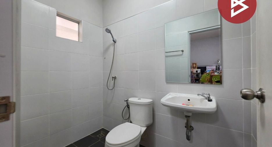 À vendre 3 chambres maison de ville à Bang Bua Thong, Nonthaburi
