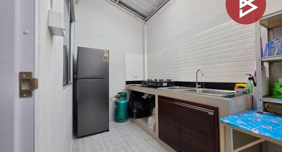 À vendre 3 chambres maison de ville à Bang Bua Thong, Nonthaburi