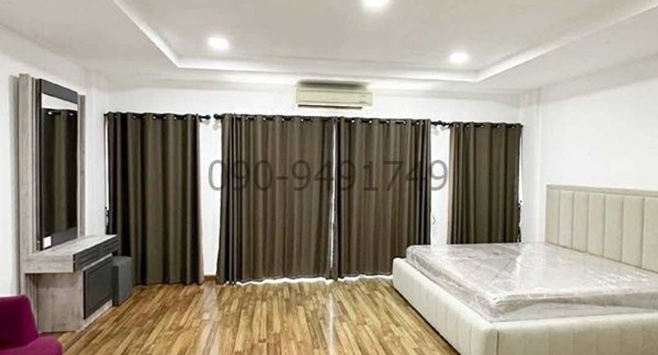 出租 4 卧室 联排别墅 在 Mueang Samut Prakan, Samut Prakan