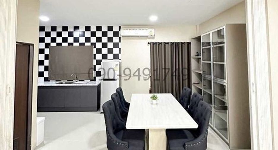 出租 4 卧室 联排别墅 在 Mueang Samut Prakan, Samut Prakan