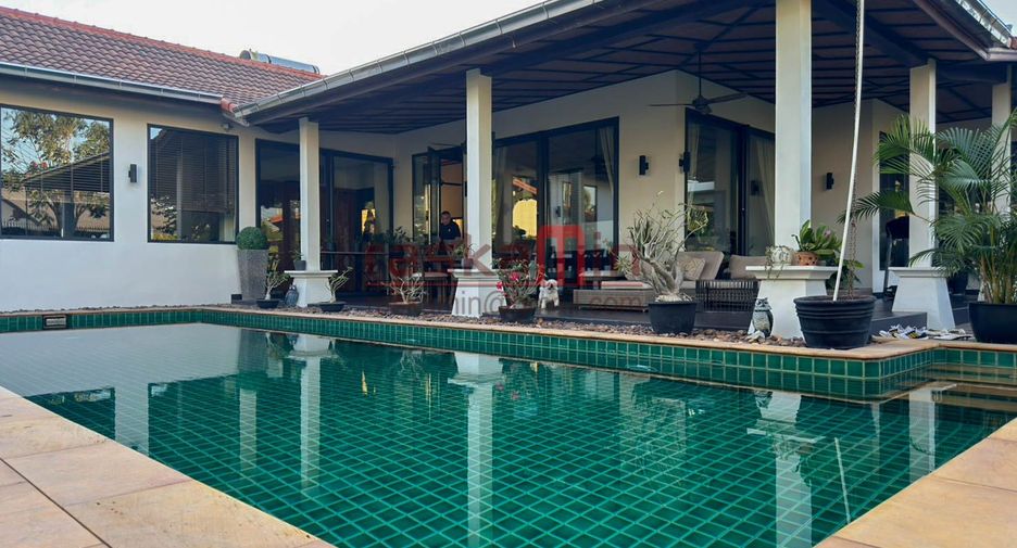 Villa en alquiler de 3 habitaciones en North Pattaya, Pattaya