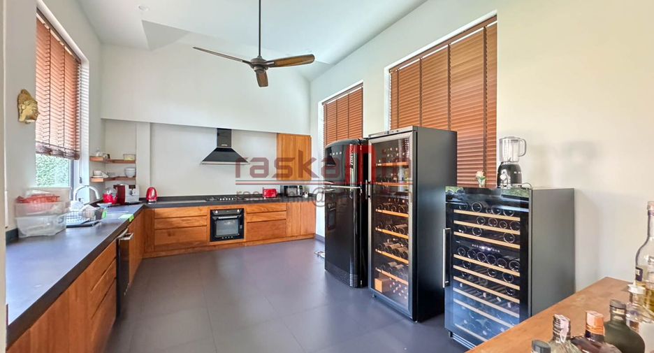 Villa en alquiler de 3 habitaciones en North Pattaya, Pattaya