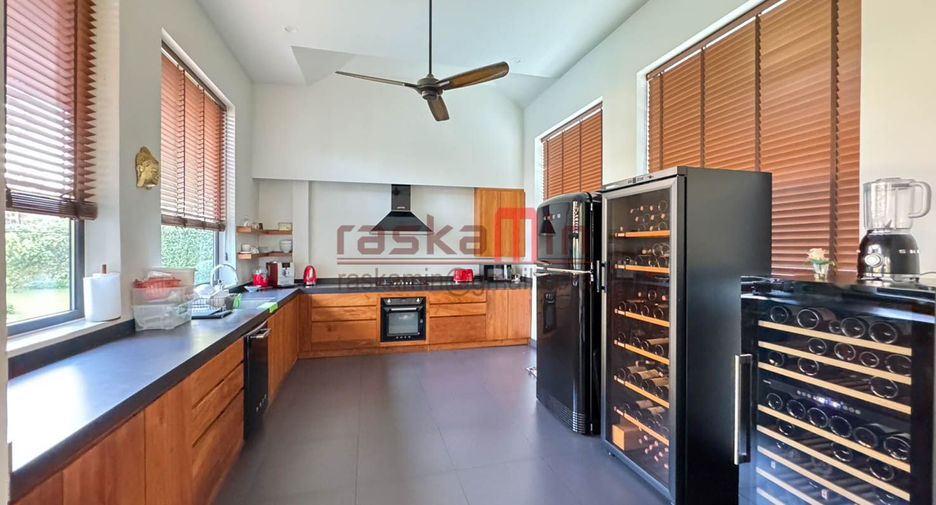 Villa en alquiler de 3 habitaciones en North Pattaya, Pattaya