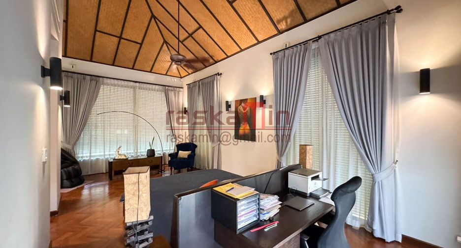 Villa en alquiler de 3 habitaciones en North Pattaya, Pattaya