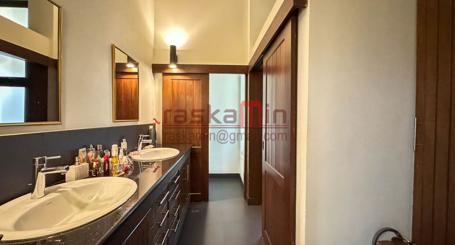 Villa en alquiler de 3 habitaciones en North Pattaya, Pattaya