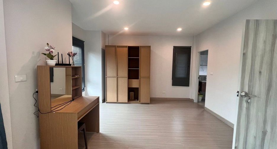 For rent 4 ベッドルーム house in East Pattaya, Pattaya
