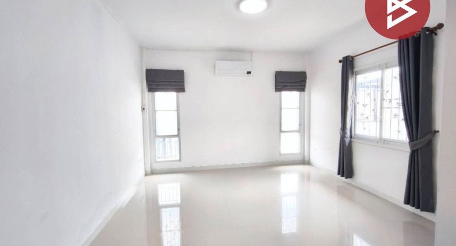 For sale 3 ベッドルーム house in Phan Thong, Chonburi