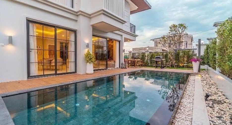 For sale 3 bedrooms villa in East Pattaya, Pattaya