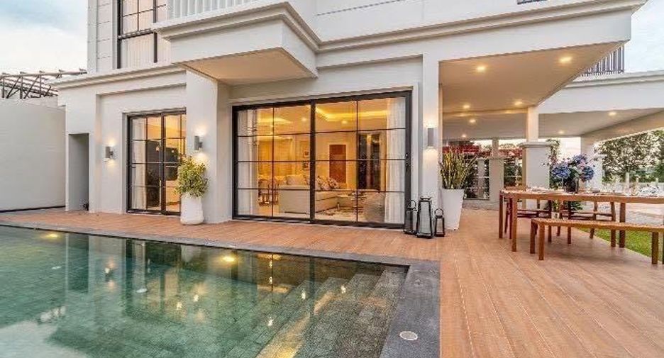 For sale 3 bedrooms villa in East Pattaya, Pattaya