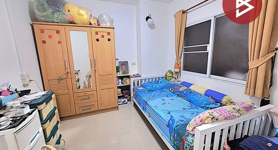 Reihenhaus zum Kauf mit 3 Zimmer in Mueang Chon Buri, Chonburi