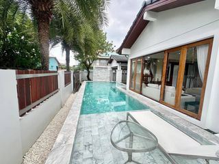 For rent and for sale 4 bedrooms villa in Mueang Phuket, Phuket