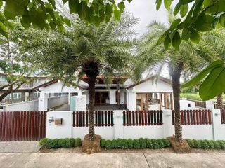 For rent and for sale 4 bedrooms villa in Mueang Phuket, Phuket