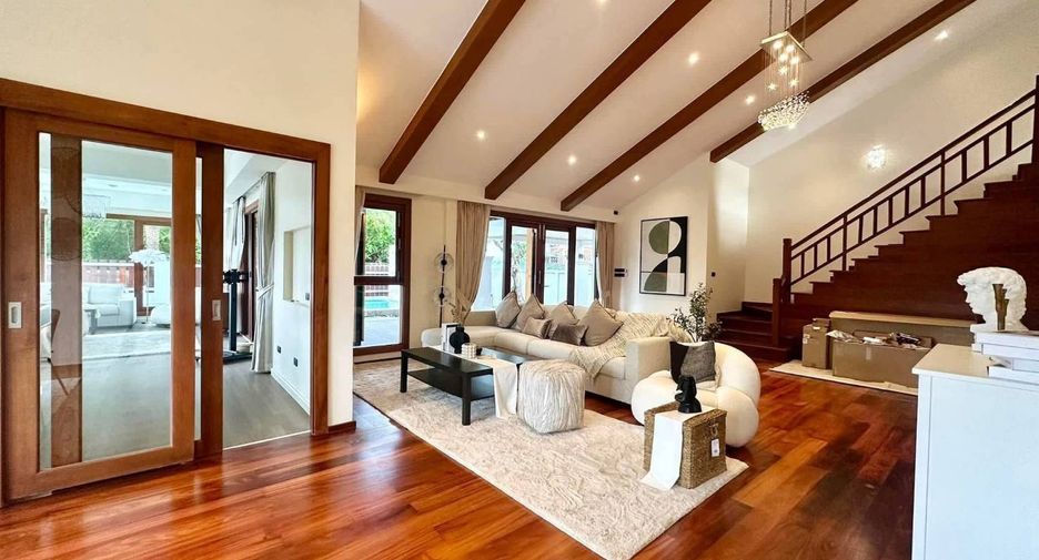 For rent and for sale 4 bedrooms villa in Mueang Phuket, Phuket